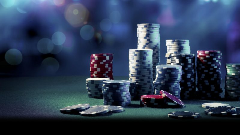 How to play online poker?